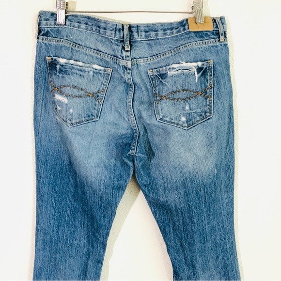 Abercrombie & Fitch > Womens Emma Distressed Boot Cut Low Rise Jeans > 10R - Picture 4 of 12
